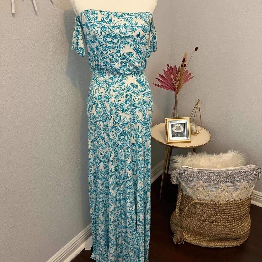 Clayton dress small